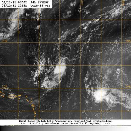08122011_1215_goes13_x_vis2km_94LINVEST_25kts-1013mb-250N-536W_100pc.jpg